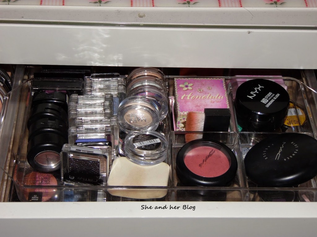 Aufbewahrungssystem für Kosmetik in Schublade