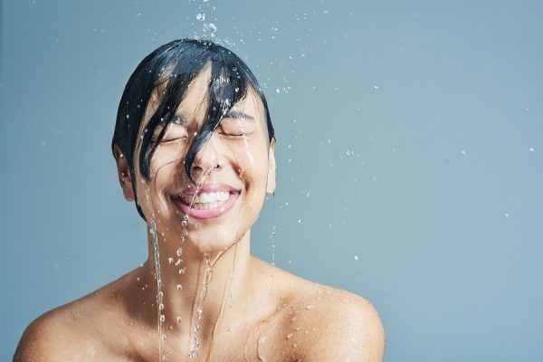 Sommerhitze: 10 Tipps zur Abkühlung im Badezimmer
