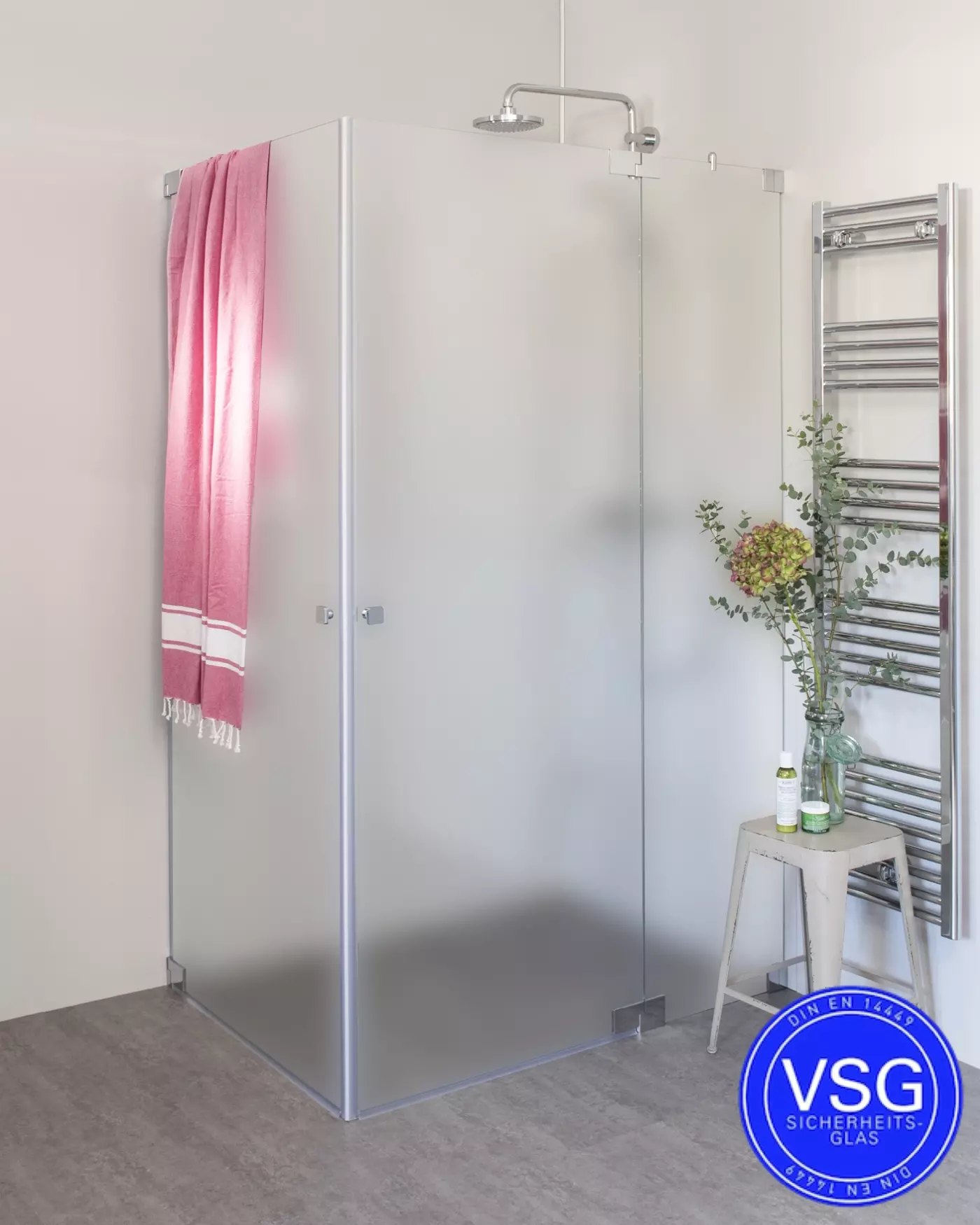 VSG Duschkabine mit Pendeltür an Wand und Pendeltür an Festteil nach Maß