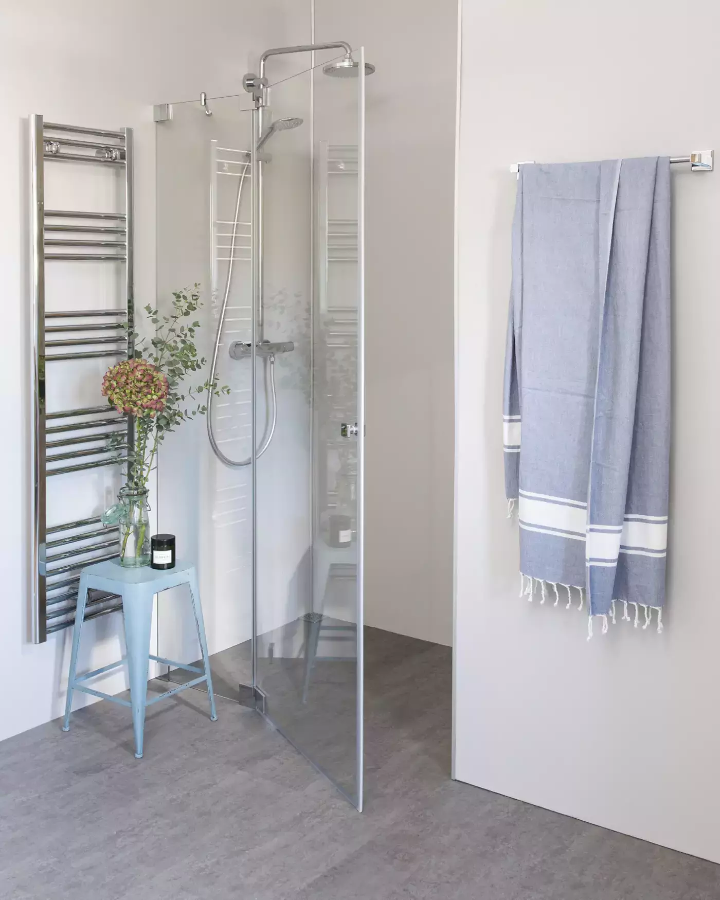 Nischendusche mit Pendeltür, Sondermaße groß
