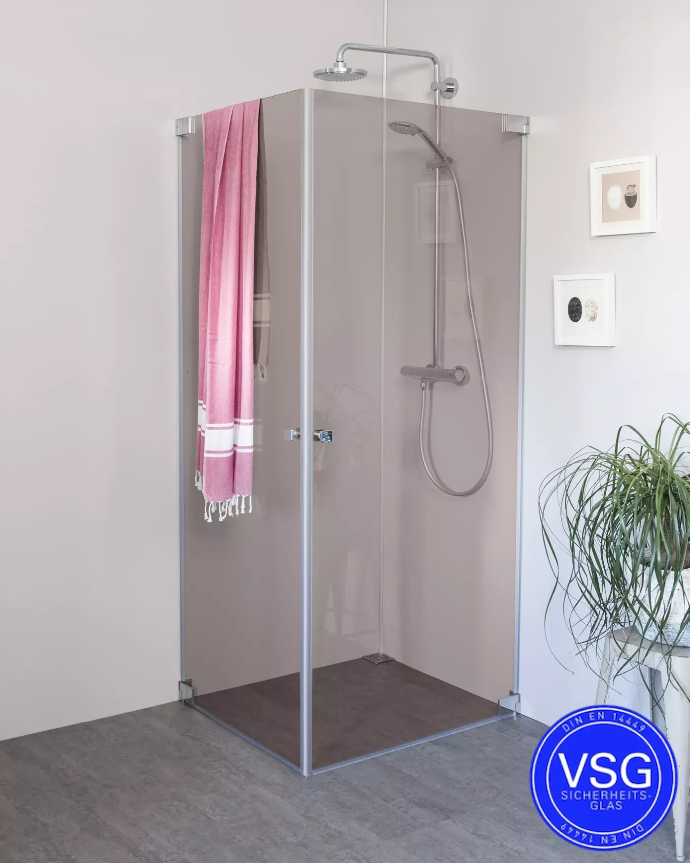 VSG Eck Duschkabine mit 2 Pendeltüren an Wand nach Maß