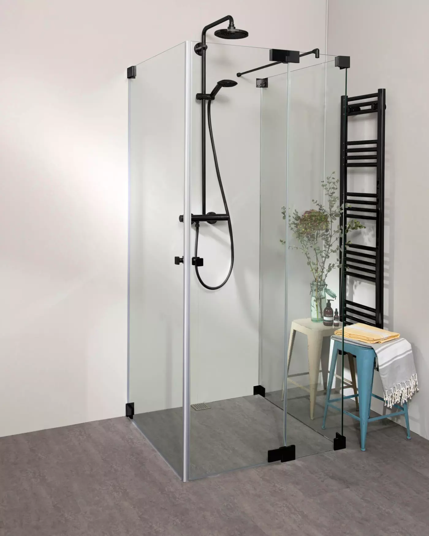 Große Dusche U Form Sondermaße, 2 Pendeltüren als Eckeinstieg & Festwand