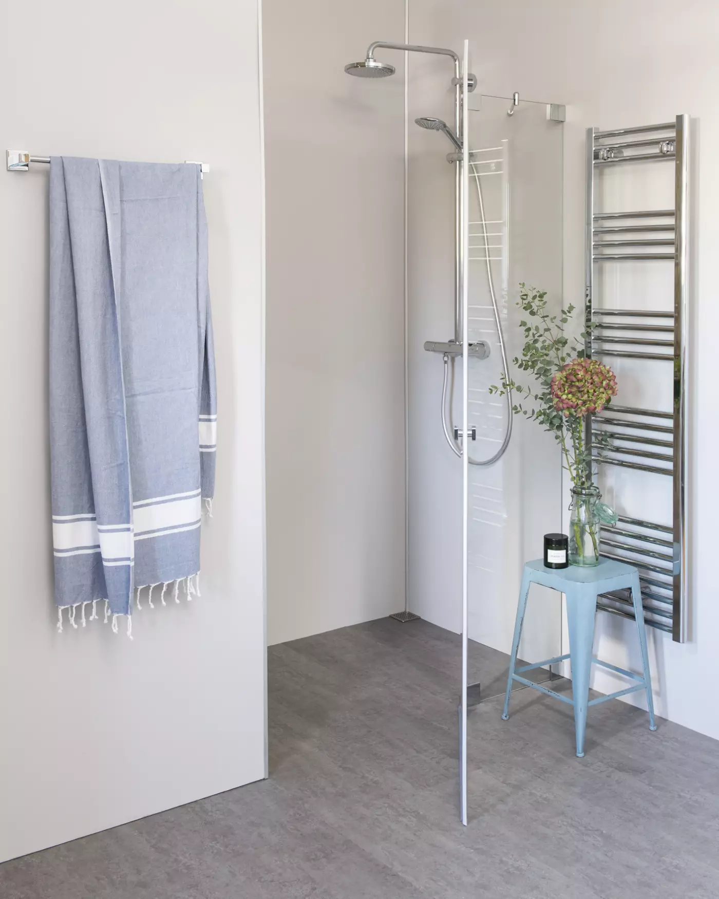 Nischendusche mit Pendeltür, Sondermaße groß