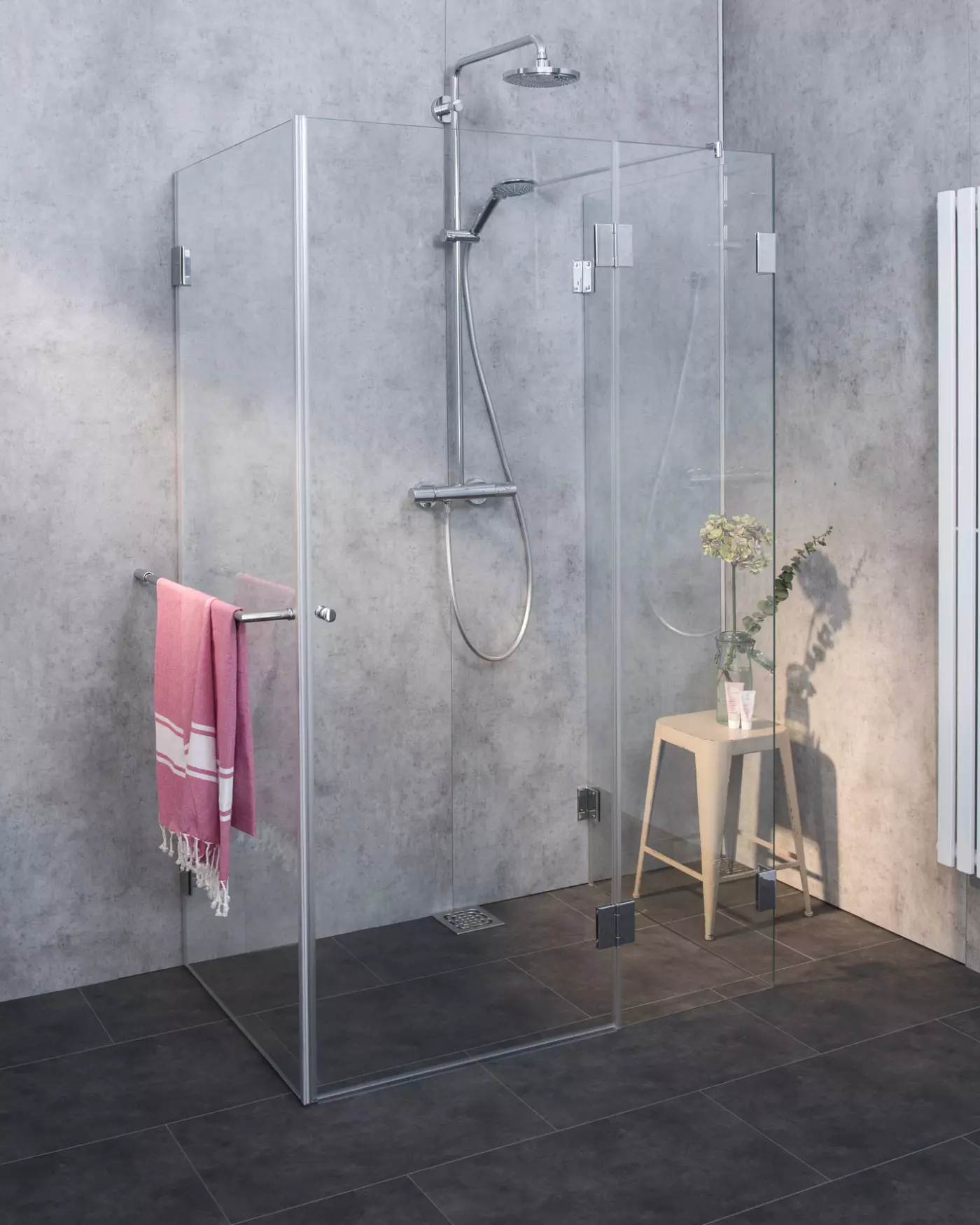 Große bündige 3-Seiten U-Dusche 1 Tür