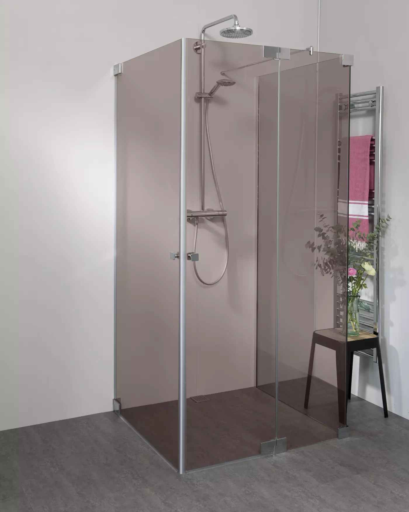 Dusche U Form neben Badewanne 2 Pendeltüren & Festwand teilgerahmt nach Maß