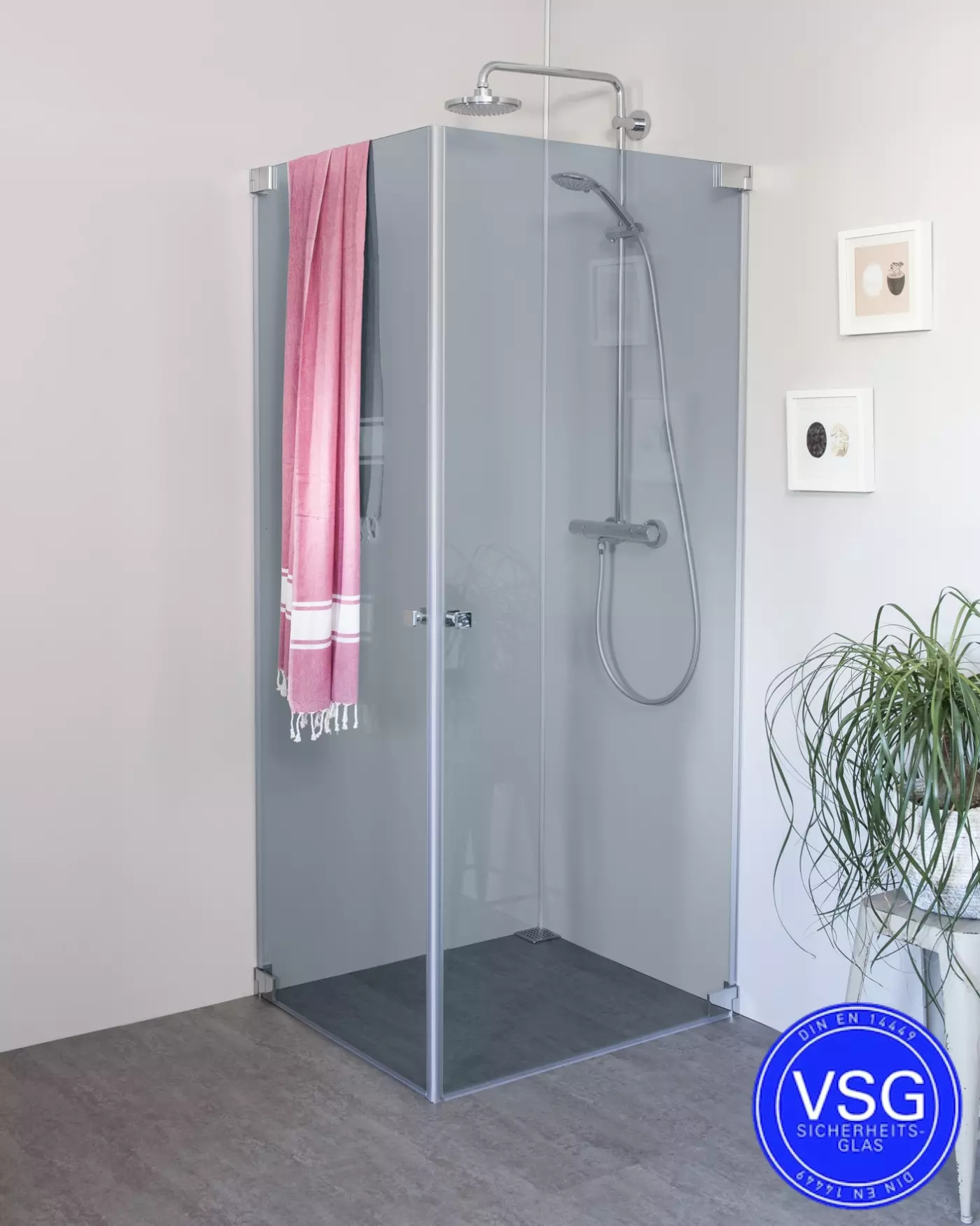 VSG Eck Duschkabine mit 2 Pendeltüren an Wand nach Maß