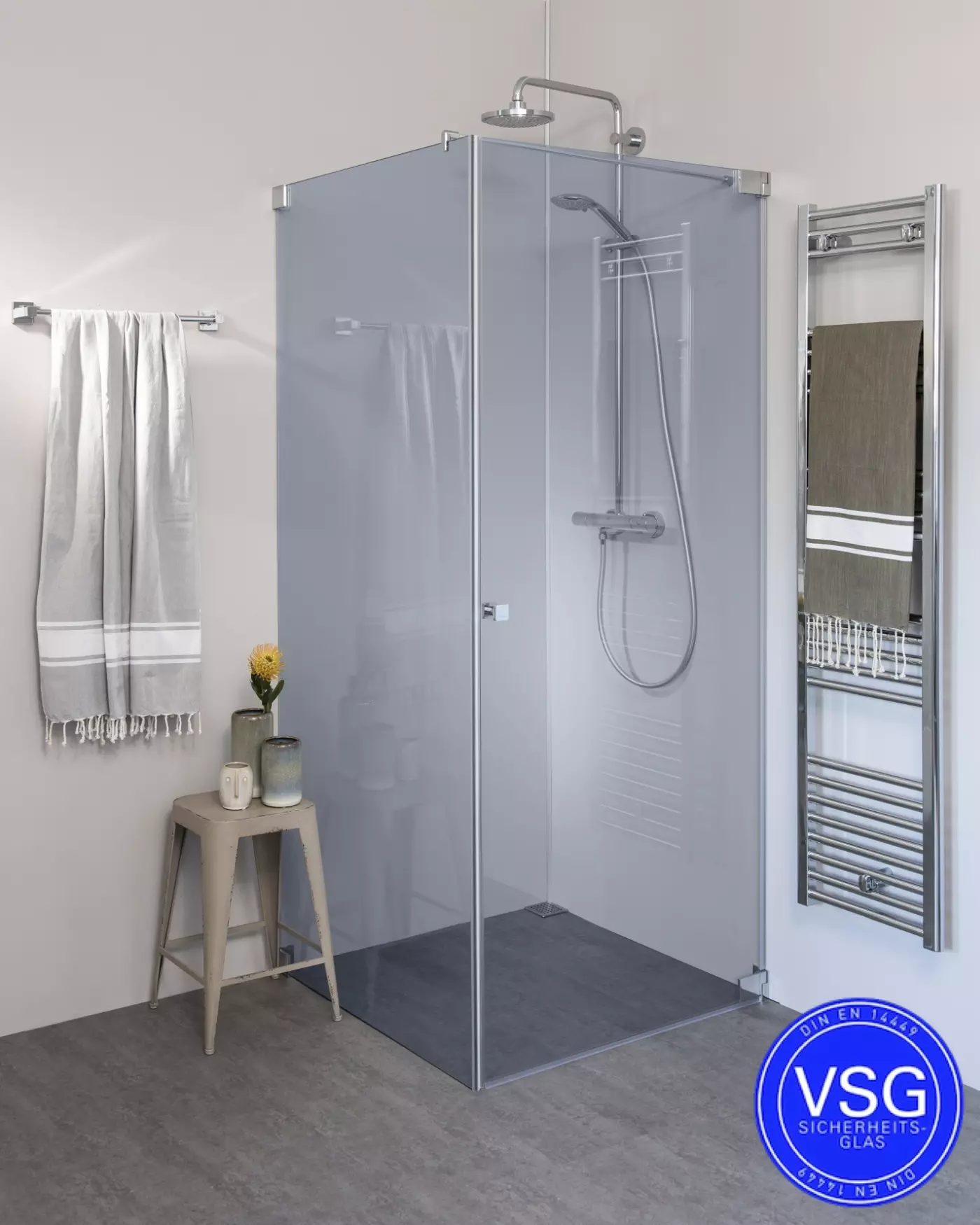 VSG Eckdusche mit Pendeltür an Wand & Seitenwand nach Maß