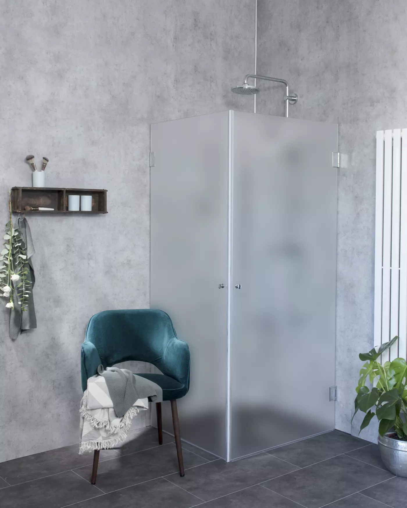 Eck Duschkabine neben Badewanne nach Maß, 2 Türen an Wand