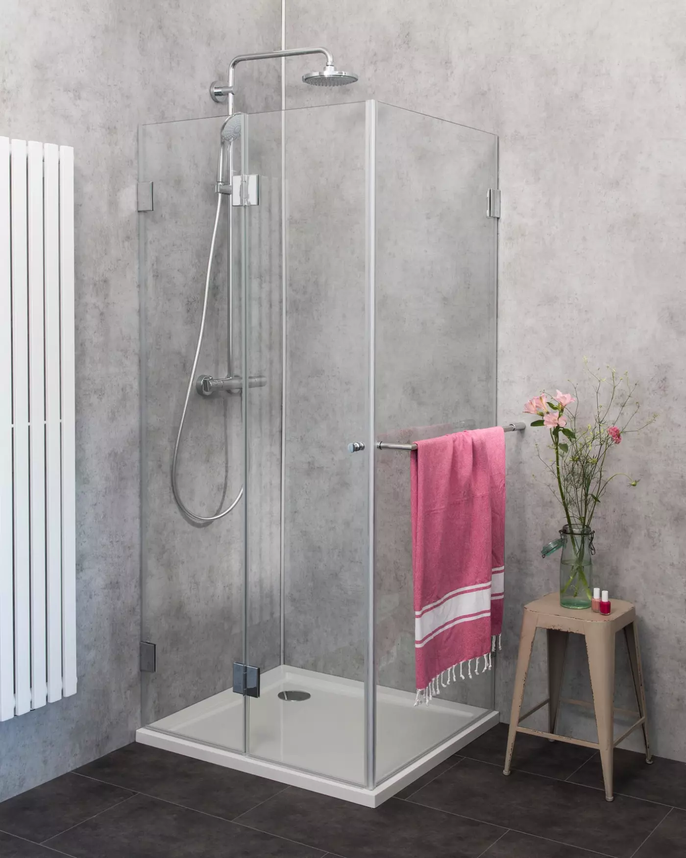 Eckdusche 100x100 Falttür + Festwand Höhe 173cm mit Duschwanne