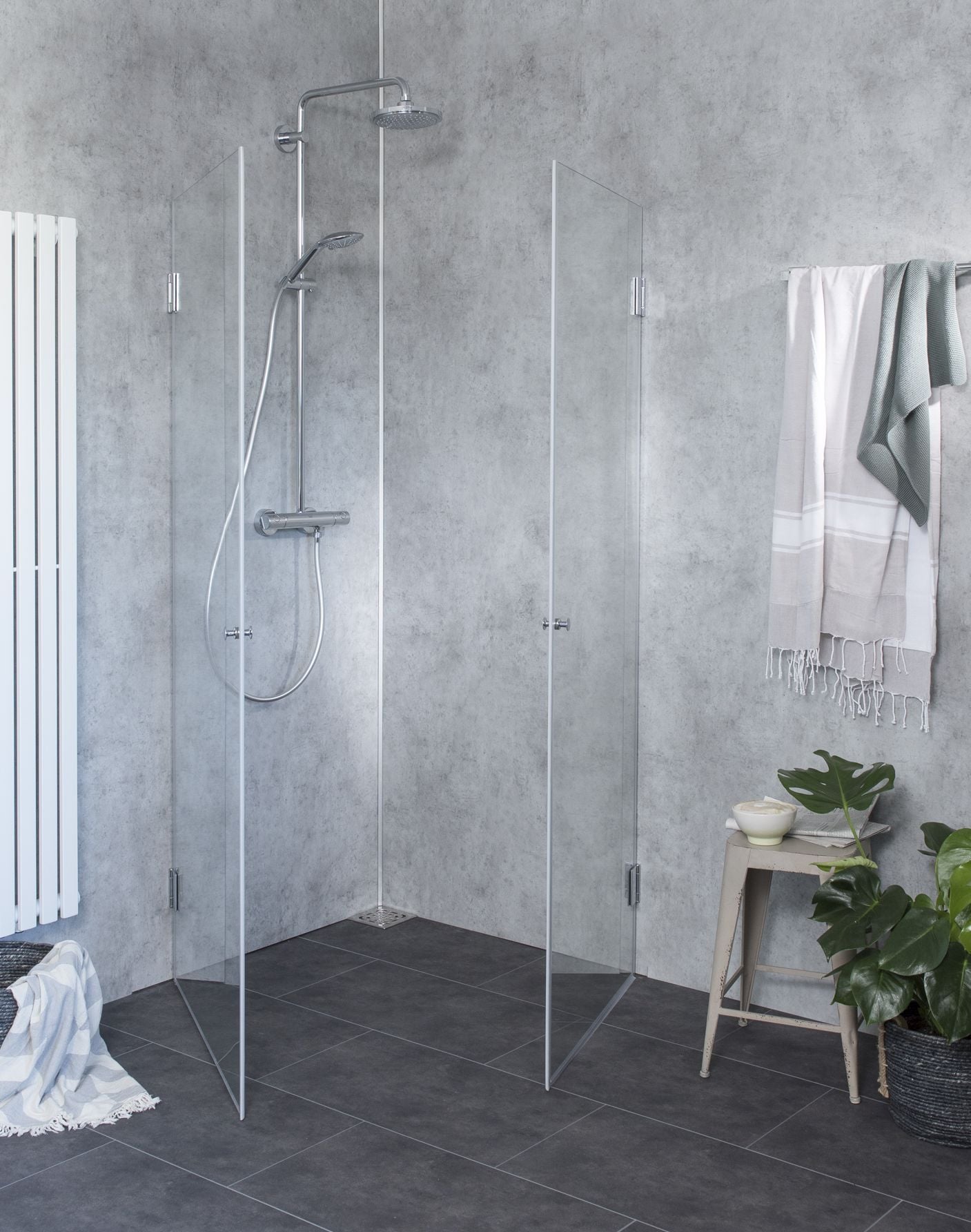 Eckdusche 75x90 mit 2 Türen an Wand
