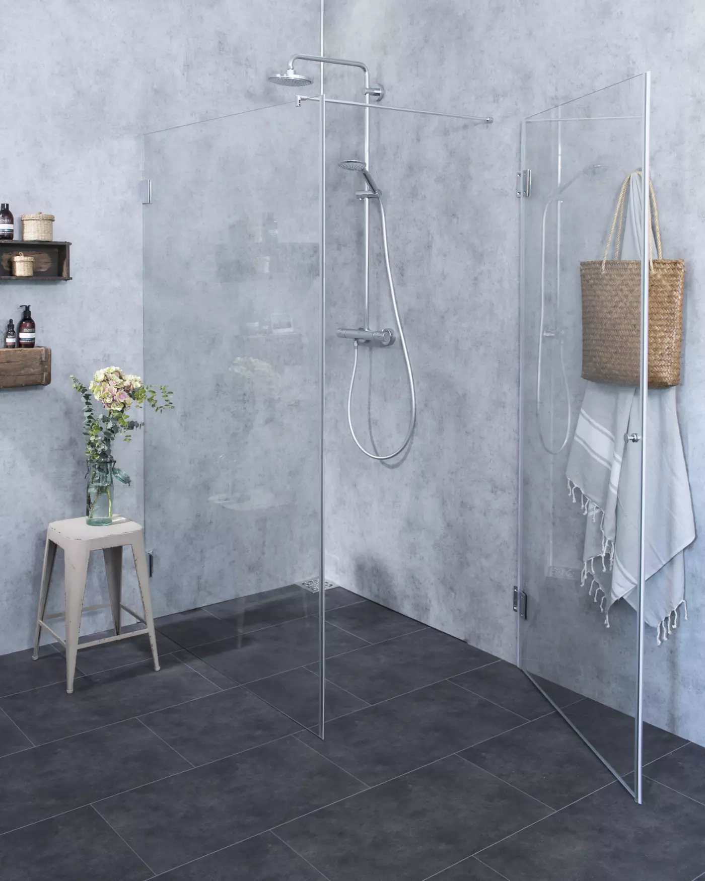 Eckdusche 120x90 mit Festwand, Tür an Wand & Duschwanne