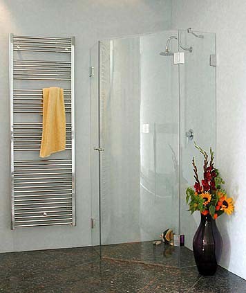 Fünfeck-Dusche mit Innentüre ESG Glas H=195cm