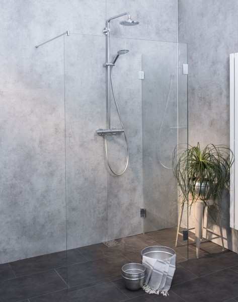 Bündige Walk-in Dusche mit zwei Glaswänden über Eck