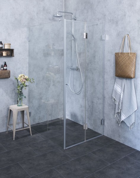 Große Eckdusche mit Falttür & Festwand